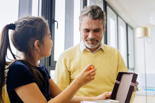 Idée cadeau grand-parent : un abonnement aux douceurs familiales